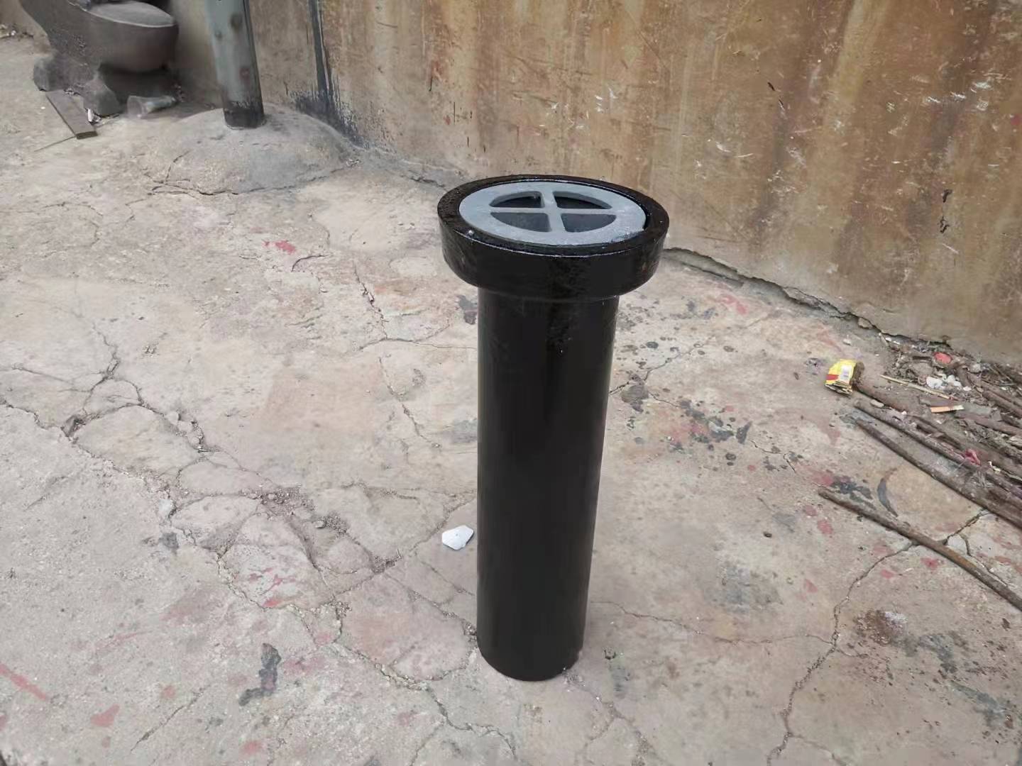 西城泄水管